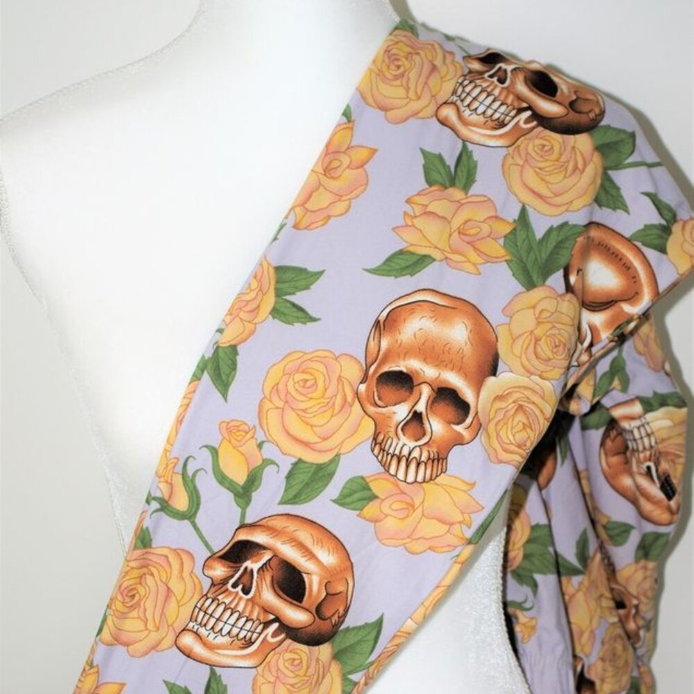 Eevee Goth Chic Leggings Skulls Rose Pattern Roses 3X-5X TC2 12-24 Halloween